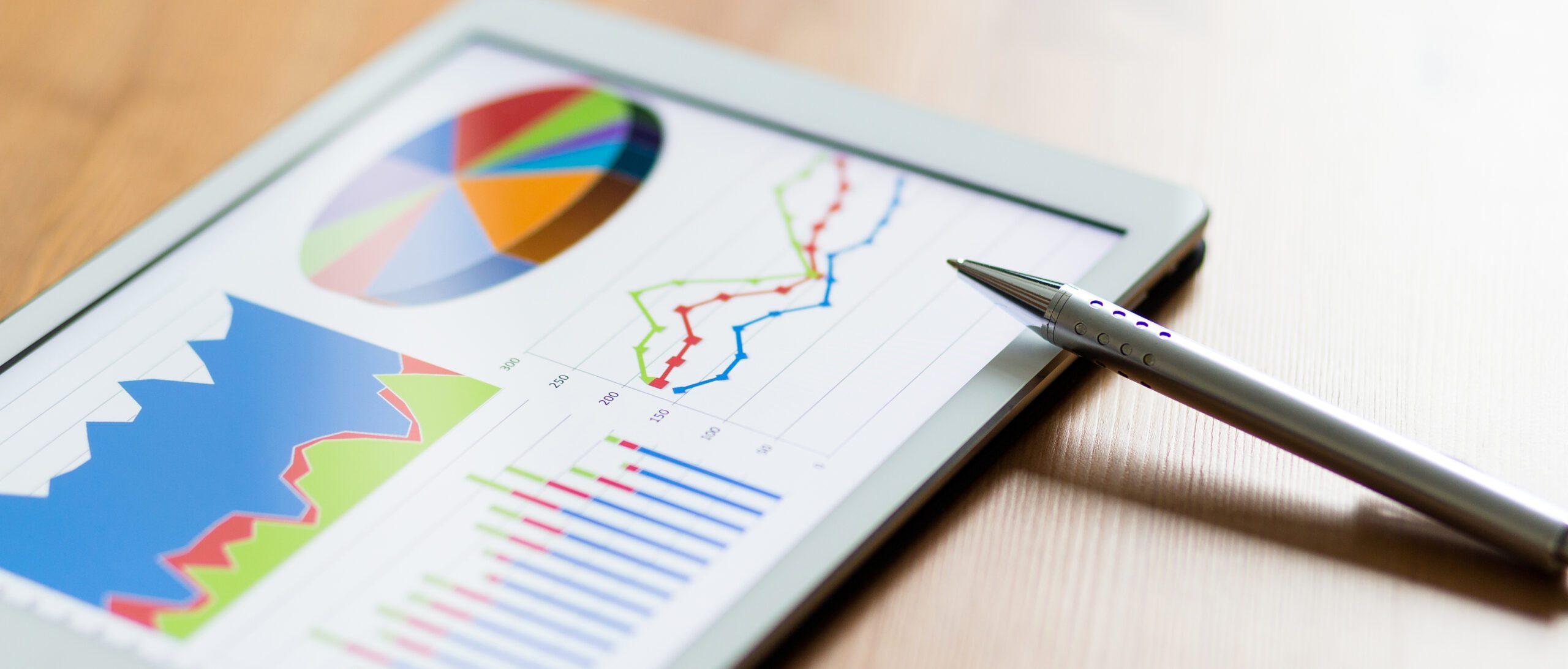 Tablet computer and financial chart